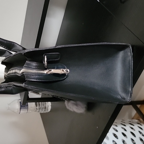 Hand bag - Picture 3 of 3